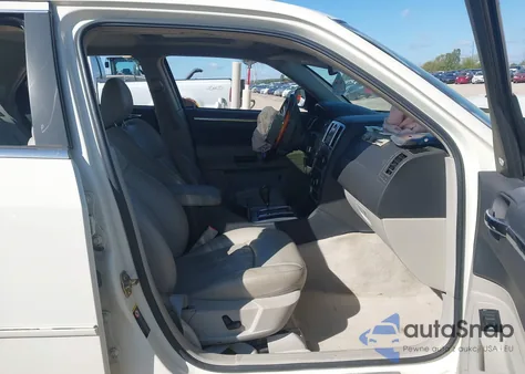 2006 Chrysler 300C z USA, uszkodzony, nr VIN 2C3LA63HX6H190266